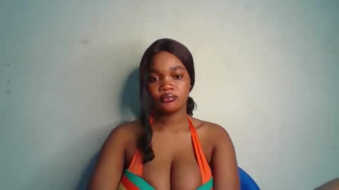 Zarah online show from 05-31-26, 01:58