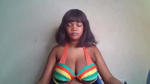 Snapshot of hot_choccoolate chatting on 07-16-26, 03:40 Zarah online show from 07-16-26, 03:40
