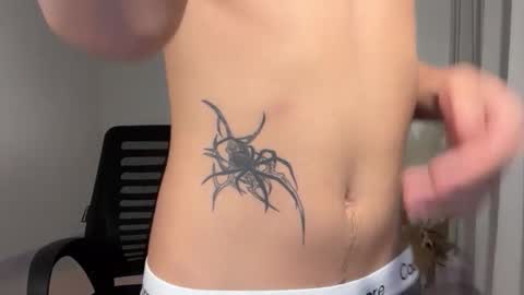 Kim online show from 11-12-25, 07:31