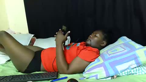 Milly online show from 10-01-25, 07:31