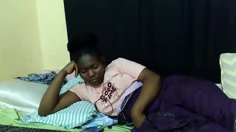 Milly online show from 10-03-25, 07:55