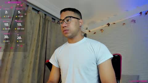 Snapshot of hot_dreams_x chatting on 02-06-25, 07:56 hot_dreams_x online show from 02-06-25, 07:56