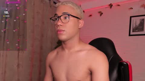 Snapshot of hot_dreams_x chatting on 02-11-25, 04:46 hot_dreams_x online show from 02-11-25, 04:46