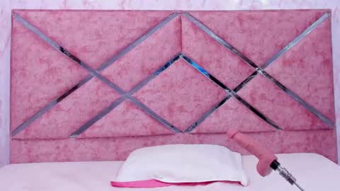 Emily online show from 10-03-25, 11:29