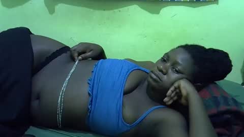 Snapshot of hot_girlly chatting on 03-21-26, 03:22 hot_girlly online show from 03-21-26, 03:22