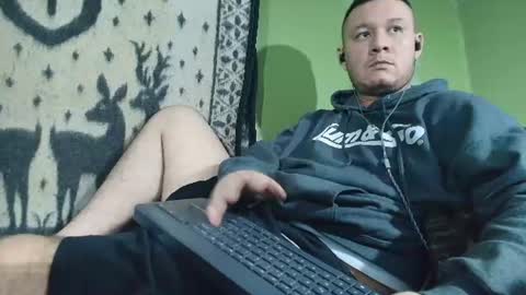 hot_guy36 online show from 07-04-26, 03:07