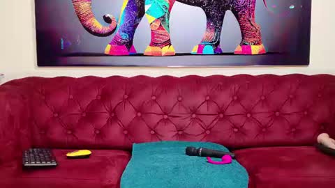 Snapshot of hot_hayde chatting on 06-18-26, 04:11 Aly online show from 06-18-26, 04:11