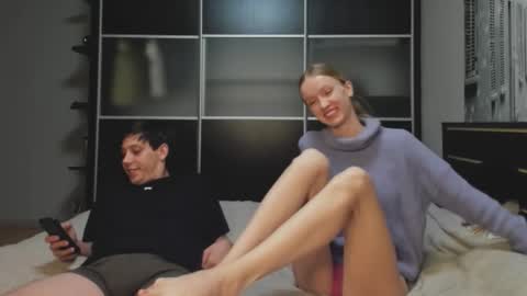 Snapshot of hot_ho chatting on 09-18-25, 08:11 Angel and Max FANSLY - hot ho online show from 09-18-25, 08:11