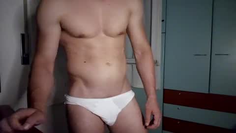 hot_italianboy online show from 07-13-26, 10:23
