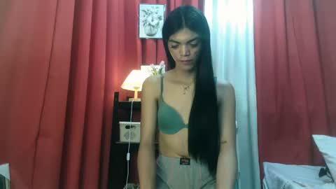 Snapshot of hot_keysha chatting on 05-13-26, 03:15 hot_keysha online show from 05-13-26, 03:15