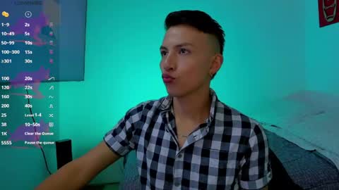 Snapshot of hot_latin_temptation chatting on 05-14-26, 01:34 Alejandro online show from 05-14-26, 01:34
