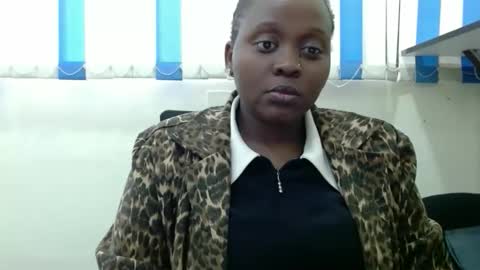 Linah online show from 11-26-25, 08:37