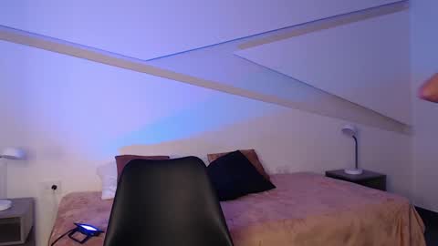 Alana online show from 02-12-25, 11:51