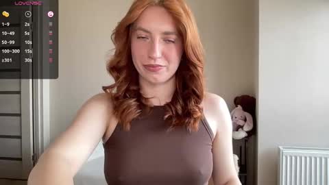 Snapshot of hot_lliinns chatting on 04-30-26, 08:20 Lina online show from 04-30-26, 08:20