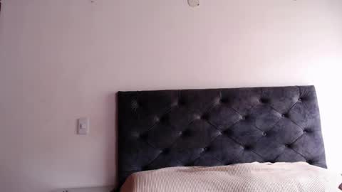 Snapshot of hot_marriage2 chatting on 04-15-26, 02:35 Hot Latin Marriage online show from 04-15-26, 02:35