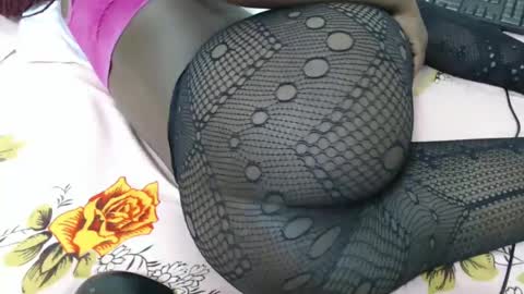 Snapshot of hot_marrie chatting on 12-07-24, 10:28 Marrie online show from 12-07-24, 10:28