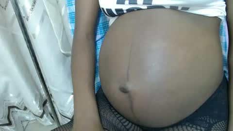 Snapshot of hot_marrie chatting on 01-14-25, 03:04 Marrie online show from 01-14-25, 03:04