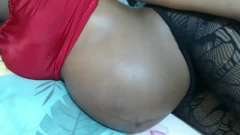 Snapshot of hot_marrie chatting on 01-31-25, 02:28 Marrie online show from 01-31-25, 02:28