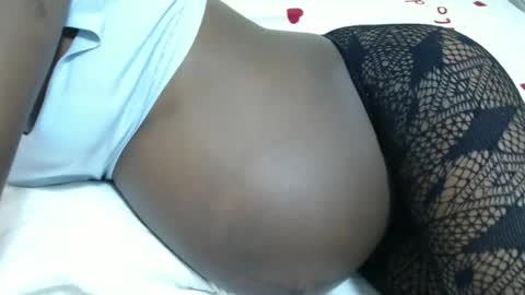 Snapshot of hot_marrie chatting on 02-03-25, 12:25 Marrie online show from 02-03-25, 12:25