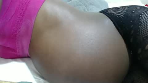 Snapshot of hot_marrie chatting on 02-13-25, 11:50 Marrie online show from 02-13-25, 11:50