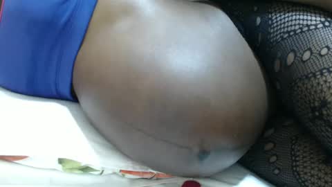 Snapshot of hot_marrie chatting on 02-14-25, 11:53 Marrie online show from 02-14-25, 11:53