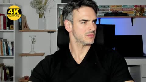 Snapshot of hot_martin25 chatting on 12-27-24, 07:35 Martin online show from 12-27-24, 07:35