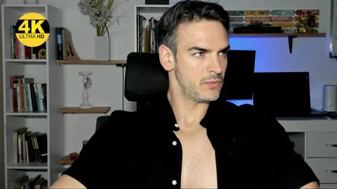 Snapshot of hot_martin25 chatting on 01-06-25, 12:13 Martin online show from 01-06-25, 12:13