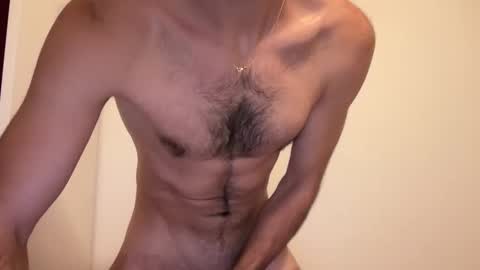 Snapshot of hot_men_athlete chatting on 11-02-25, 03:36 hot_men_athlete online show from 11-02-25, 03:36