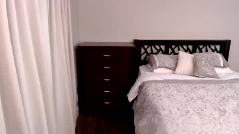 Snapshot of hot_milfy_mom chatting on 07-02-26, 11:33 Rose Redwood online show from 07-02-26, 11:33