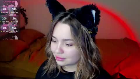 Snapshot of hot_moon_666 chatting on 06-16-26, 04:53 Moon online show from 06-16-26, 04:53