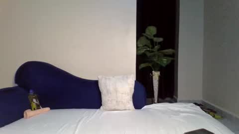 Snapshot of hot_nasty_baby chatting on 05-30-26, 02:19 Bellah online show from 05-30-26, 02:19
