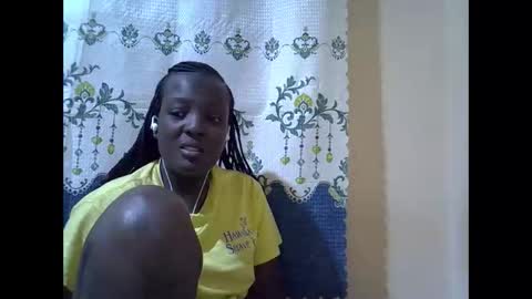 Snapshot of hot_raylah chatting on 01-14-26, 08:31 RAYLAH online show from 01-14-26, 08:31