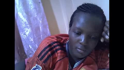 Snapshot of hot_raylah chatting on 02-02-26, 04:33 RAYLAH online show from 02-02-26, 04:33