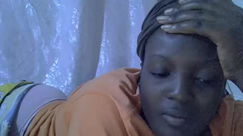 Snapshot of hot_raylah chatting on 03-22-26, 02:59 RAYLAH online show from 03-22-26, 02:59