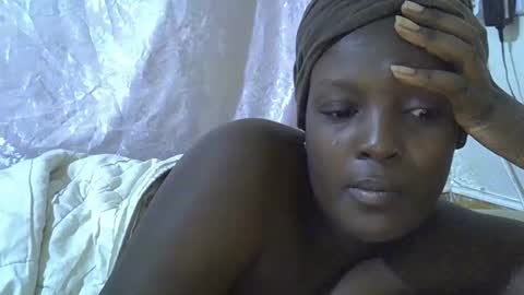 Snapshot of hot_raylah chatting on 03-30-26, 06:09 RAYLAH online show from 03-30-26, 06:09