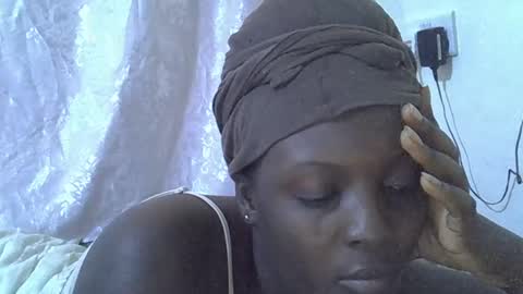 Snapshot of hot_raylah chatting on 04-09-26, 06:19 RAYLAH online show from 04-09-26, 06:19