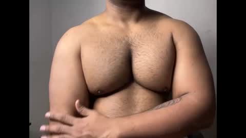 Snapshot of hot_roccohunter chatting on 12-16-25, 05:18 pranit online show from 12-16-25, 05:18