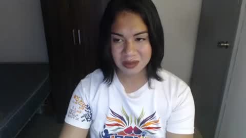 Snapshot of hot_roxanne69 chatting on 05-02-26, 05:40 roxanne online show from 05-02-26, 05:40