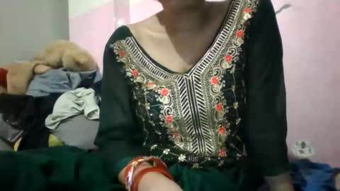 Snapshot of hot_sona chatting on 05-12-26, 08:55 sona online show from 05-12-26, 08:55