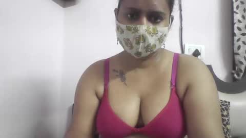 Snapshot of hot_tanvi chatting on 04-04-26, 09:29 Tanvi online show from 04-04-26, 09:29