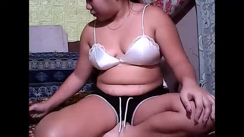 hot_tricia05 online show from 02-20-25, 11:53