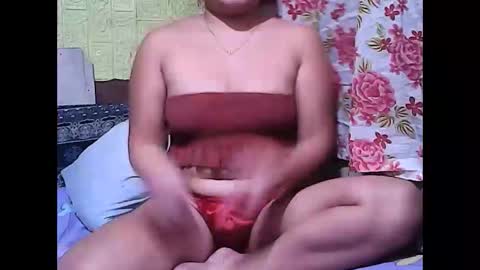 hot_tricia05 online show from 03-03-25, 01:31