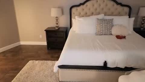 Hot Wife    hotwife sexy new milf highclass brunette bigboobs natural mature online show from 05-16-26, 06:32