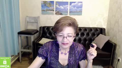 Snapshot of hot_woman04 chatting on 12-13-25, 07:53 Sofia online show from 12-13-25, 07:53
