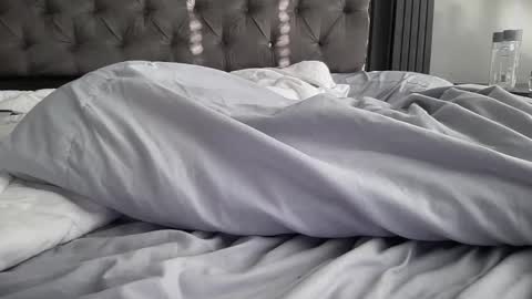 Ember online show from 11-26-25, 03:02