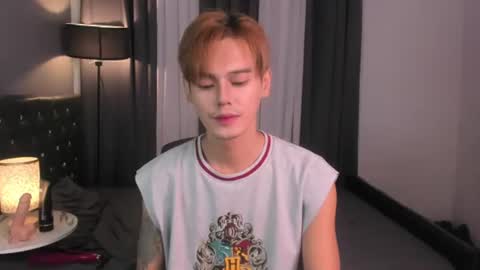 Snapshot of hotasiankenn chatting on 07-13-26, 01:36 Kenny online show from 07-13-26, 01:36