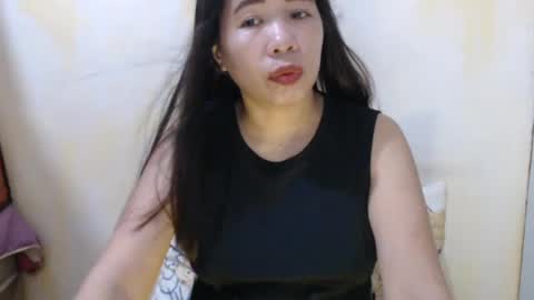 Snapshot of hotasianyue69 chatting on 06-21-26, 03:47 hotasianyue69 online show from 06-21-26, 03:47