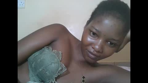 Snapshot of hotbabbee chatting on 02-09-26, 06:50 love online show from 02-09-26, 06:50