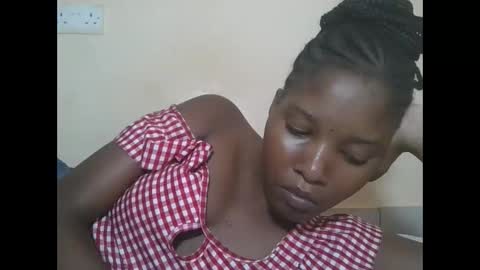 Snapshot of hotbabbee chatting on 02-28-26, 05:25 love online show from 02-28-26, 05:25