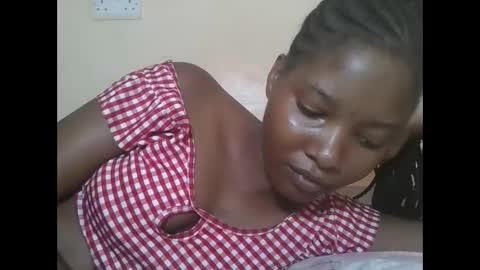 Snapshot of hotbabbee chatting on 03-01-26, 05:31 love online show from 03-01-26, 05:31